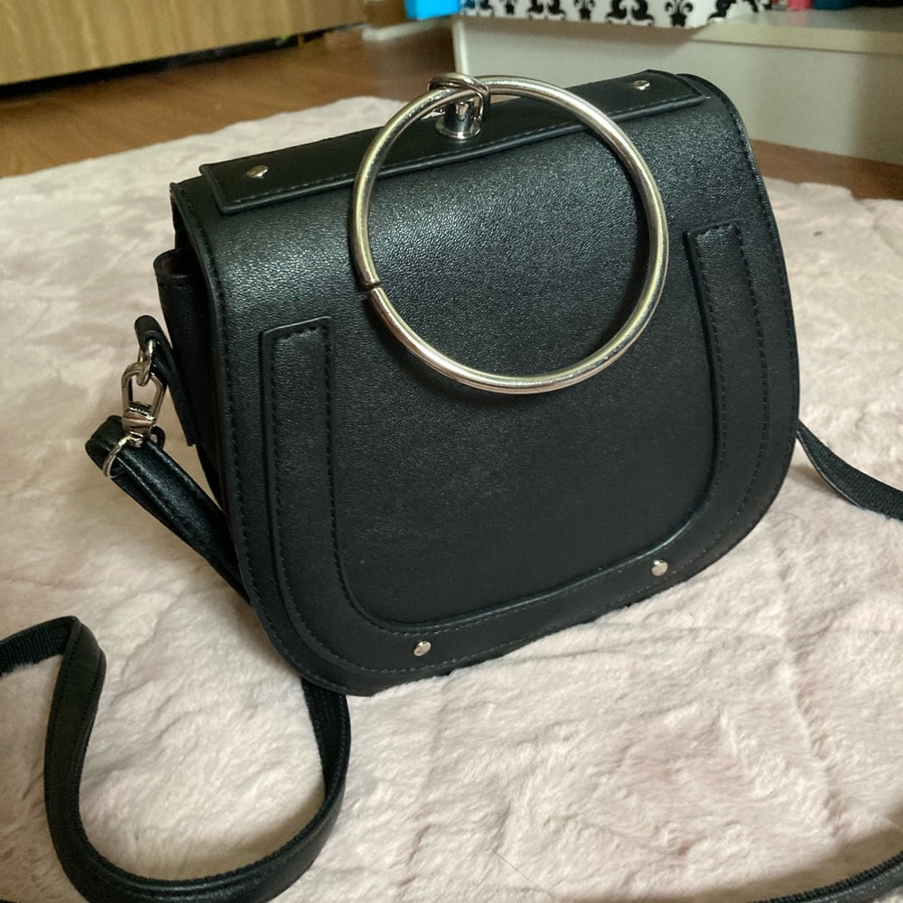Nile style ring bag